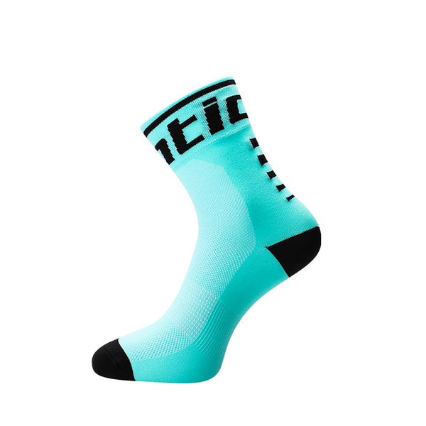2017 Santic Cycling Socks Men Women Breathable Elastic Running Bike Basketball Soccer Sport Socks Calcetines Chaussette Cyclismo