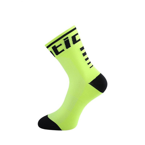 2017 Santic Cycling Socks Men Women Breathable Elastic Running Bike Basketball Soccer Sport Socks Calcetines Chaussette Cyclismo