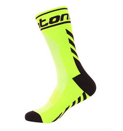 Unisex Lycra Cycling Team Socks 2016 High Elasticity Outdoor Sports Wearproof Bike Socks Deodorization Breathable